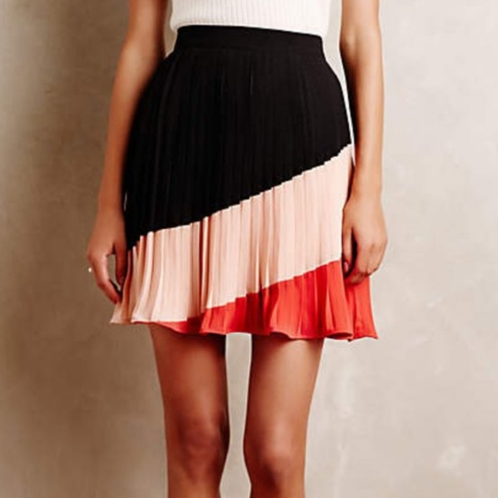 Anthropologie Pleated Colorblock Mini Skirt in Black, Blush & Coral